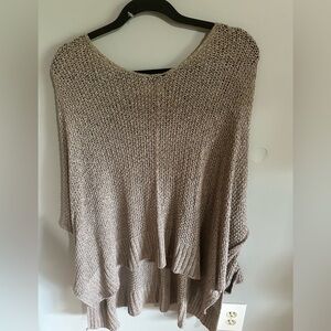 Oversized quester length sleeve sweater!